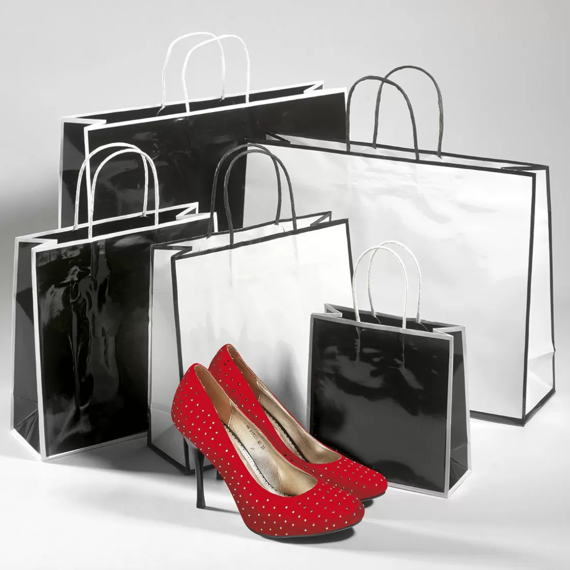 Bolsas De Regalo Y Bolsas Portátiles>DecoWoerner Bolsa De Papel "Coco" 30 X 40 X 12 Cm 25 Piezas, 155 Gr/ M² negro