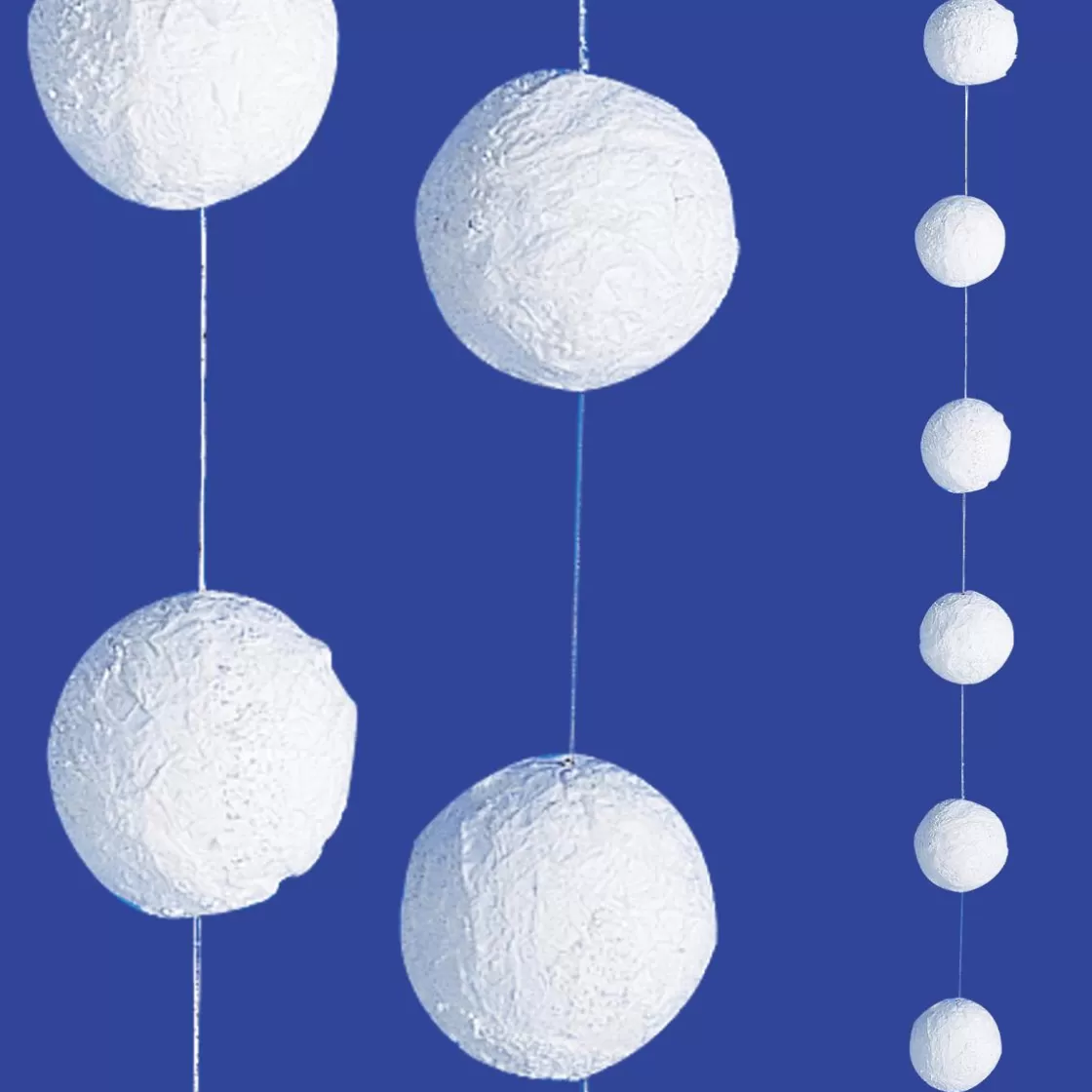 Decoración De Invierno>DecoWoerner Cadena De Bolas De Nieve, Longitud 270 Cm, Ø 6 Cm blanco