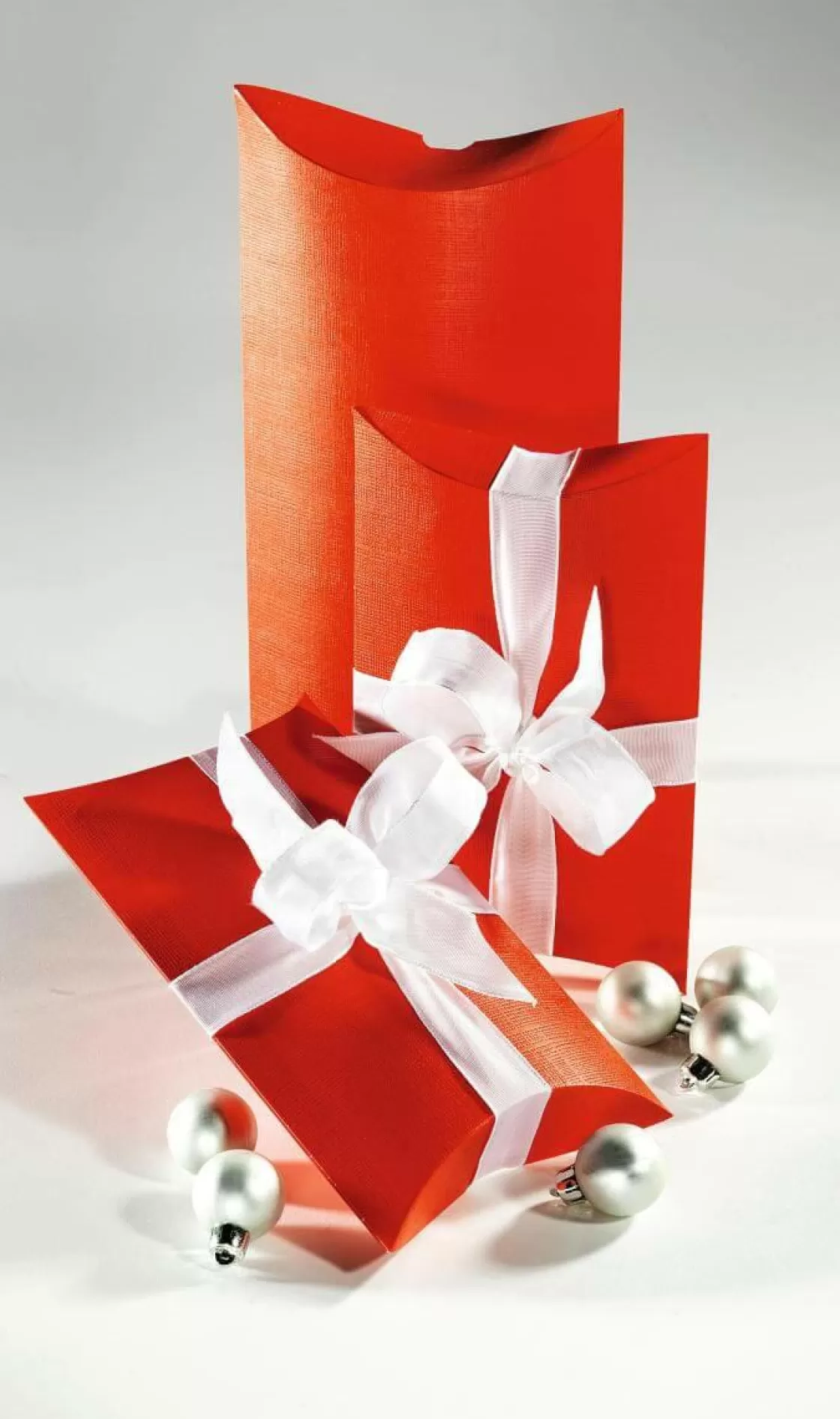 Cajas De Regalo>DecoWoerner Caja De Almohadas De 17 Cm De Largo, Roja, 10 Piezas rojo