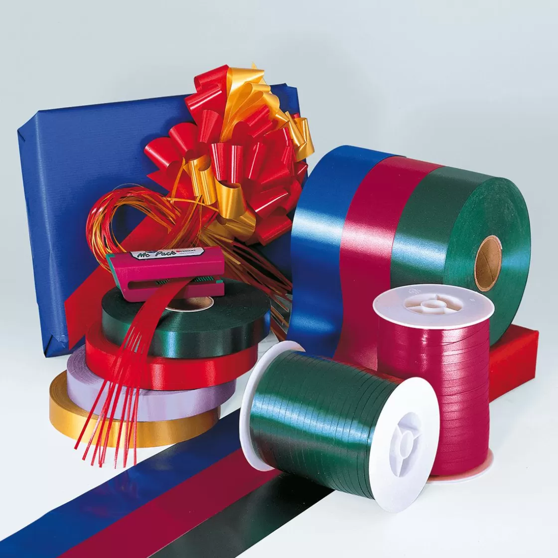 Cintas De Regalo>DecoWoerner Cinta De Poliéster, Anchura De 5 Mm, Roja rojo