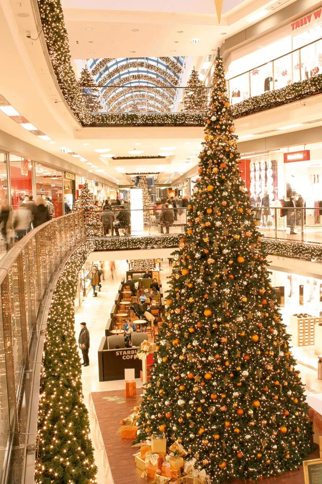 Árboles Gigantescos>DecoWoerner Árbol Gigante Con Iluminación LED, Interiores, Altura 440 Cm verde